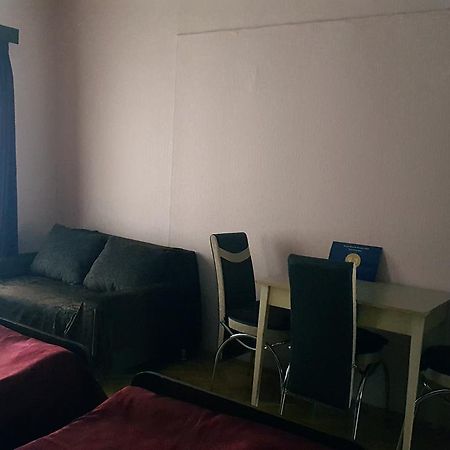 Homestay Nika Tbilisi Esterno foto
