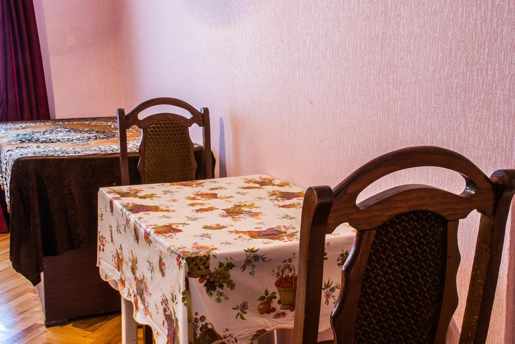 Homestay Nika Tbilisi Esterno foto