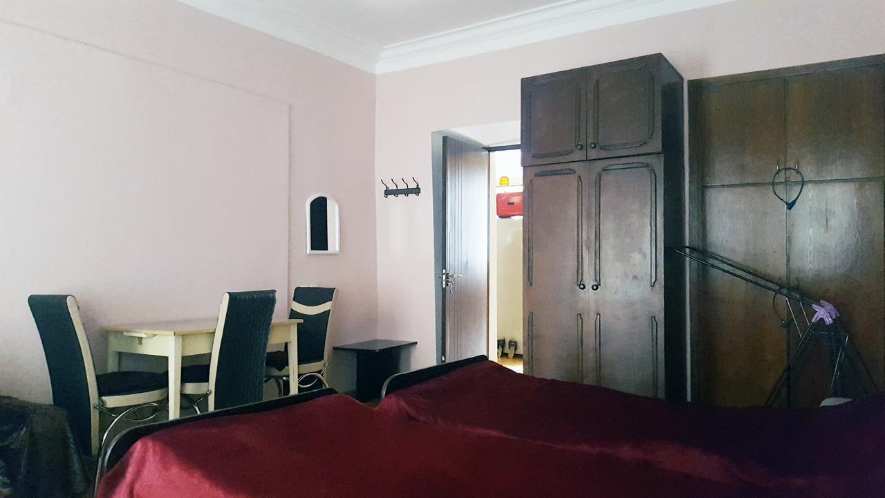 Homestay Nika Tbilisi Esterno foto